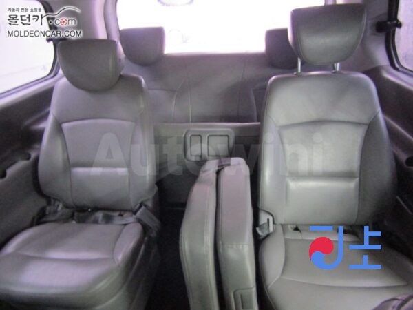 2016 Hyundai Grand Starex Diesel  Wagon 12  Seats  Smart - KMJWA37KBHU832575 - Image 9