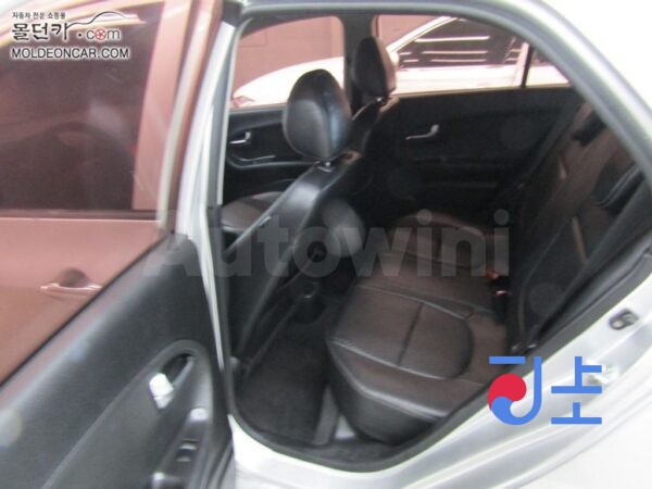 2011 Kia All New Morning 1.0  Gasoline  Deluxe  Special - KNABX511BCT003715 - Image 8