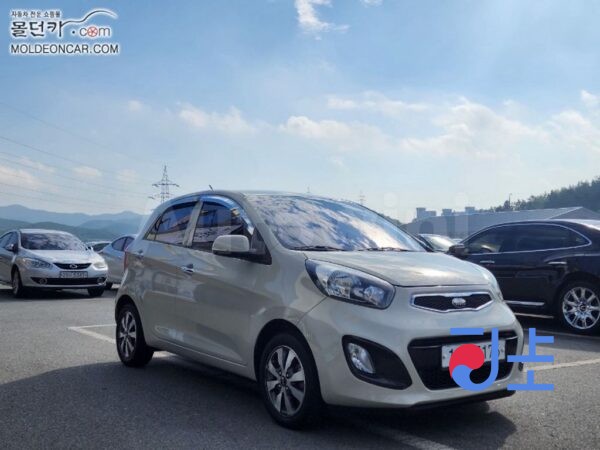 2013 Kia All New Morning 1.0  Gasoline  Deluxe  Special - KNABX511BDT519790 - Image 2