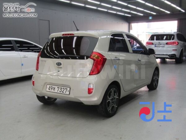 2013 Kia All New Morning 1.0  Gasoline  Luxury - KNABZ511BET730459 - Image 2