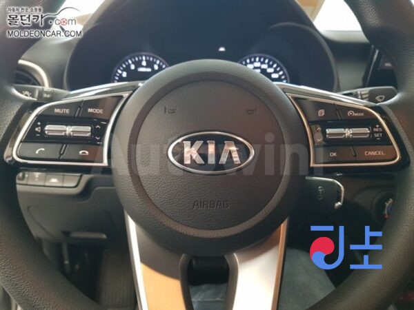 2020 Kia All NEW K3 G1.6  Trendy - KNAF141BELA902285 - Image 10