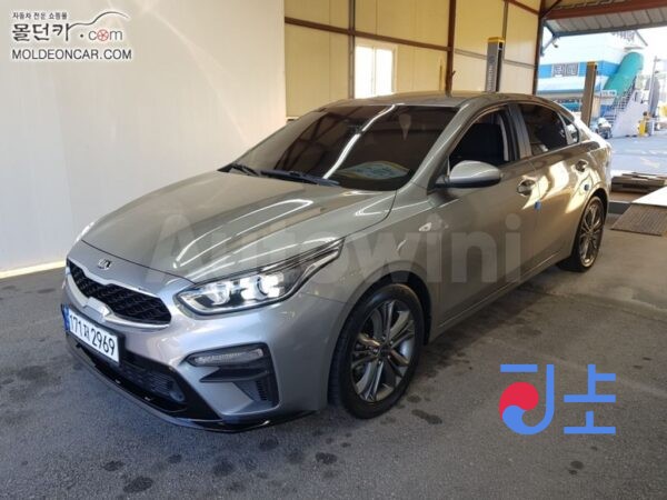 2020 Kia All NEW K3 G1.6  Trendy - KNAF141BELA902285 - Image 2