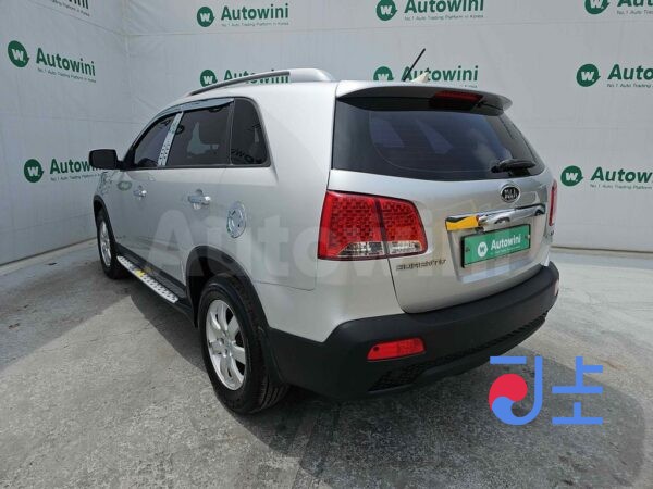 2010 Kia Sorento R TLX - KNAKT814BAA015073 - Image 3