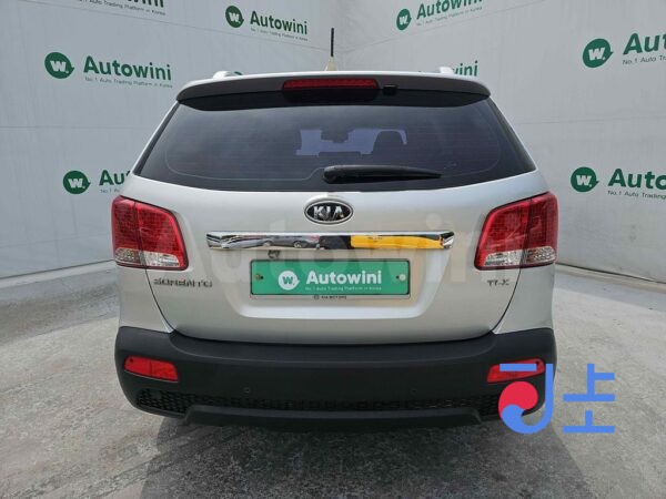 2010 Kia Sorento R TLX - KNAKT814BAA015073 - Image 4
