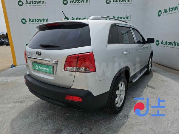 2010 Kia Sorento R TLX - KNAKT814BAA015073 - Image 5