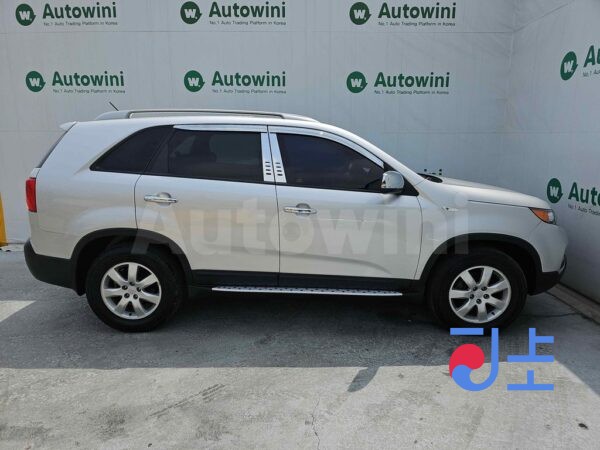 2010 Kia Sorento R TLX - KNAKT814BAA015073 - Image 6