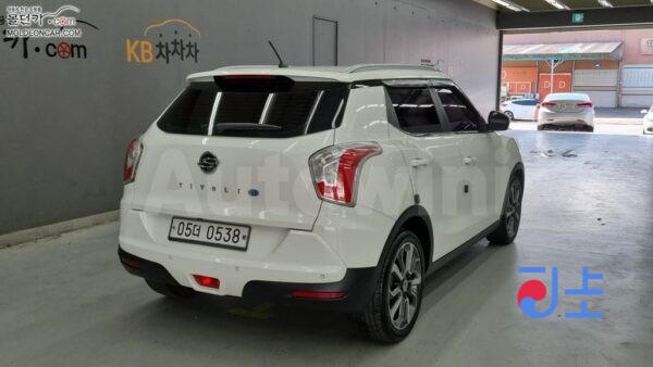 2016 KGM (Ssangyong) Tivoli 1.6  Diesel 2WD LX - KPBXH3AP1GP094086 - Image 2