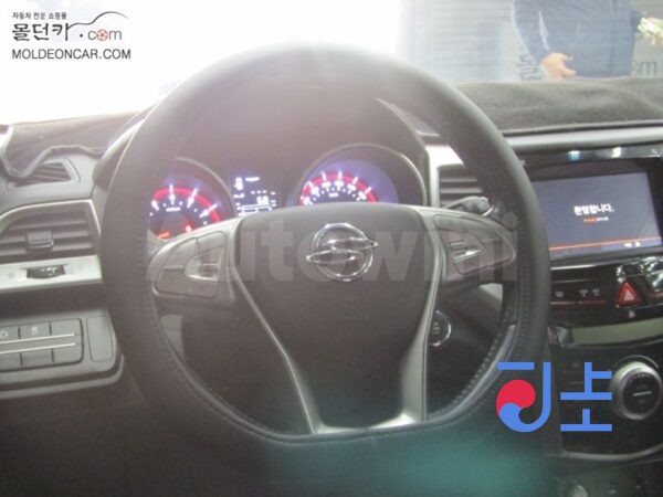 2015 KGM (Ssangyong) Tivoli 1.6 2WD VX - KPBXH3AR1FP009673 - Image 10