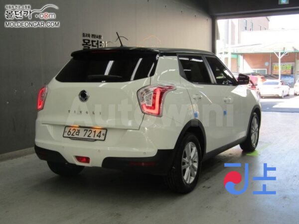 2015 KGM (Ssangyong) Tivoli 1.6 2WD VX - KPBXH3AR1FP009673 - Image 2