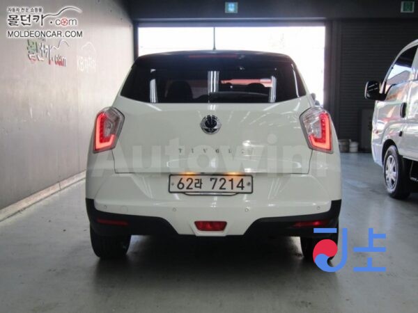 2015 KGM (Ssangyong) Tivoli 1.6 2WD VX - KPBXH3AR1FP009673 - Image 4