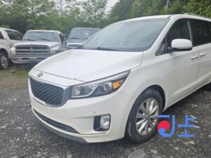 2017 KIA Carnival White — KNAMC81ABJS365672