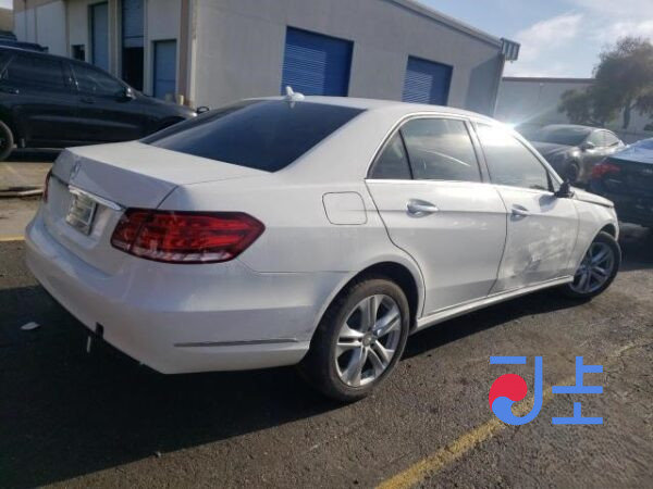 2014 Mercedes-Benz E250 4Matic White — WDDHF8CB8EA903114 - Image 3