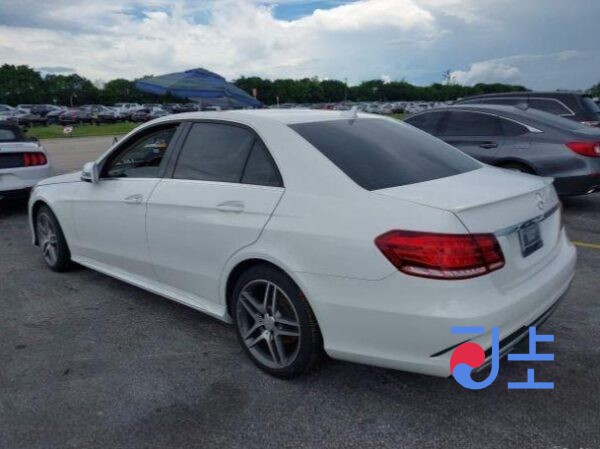2015 Mercedes-Benz E300 4Matic White — WDDHF8BB9GB230932 - Image 2