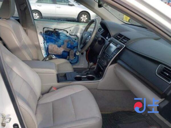 2017 Toyota Camry White 2.5L — JTNB11HK2J3039847 - Image 5