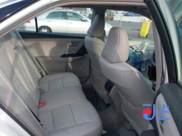 2017 Toyota Camry White 2.5L — JTNB11HK2J3039847 - Image 6