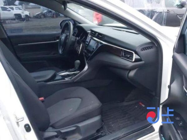 2018 Toyota Camry White 2.5L — JTNB11HKXJ3057237 - Image 6