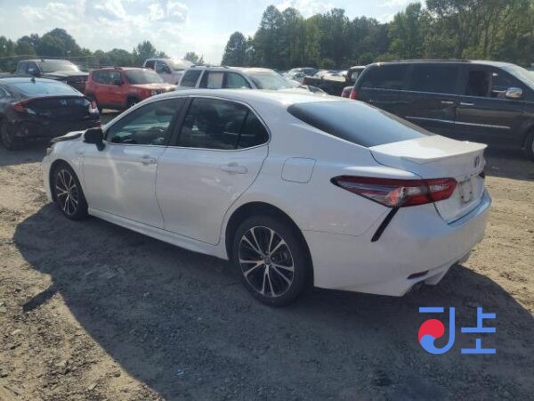 Toyota Camry 2018 White 2.5L — AXVH70-1032736 - Image 4