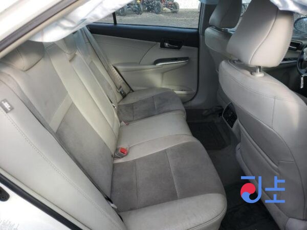 2014 Toyota Camry Hybrid White — AVV50-1050337 - Image 7