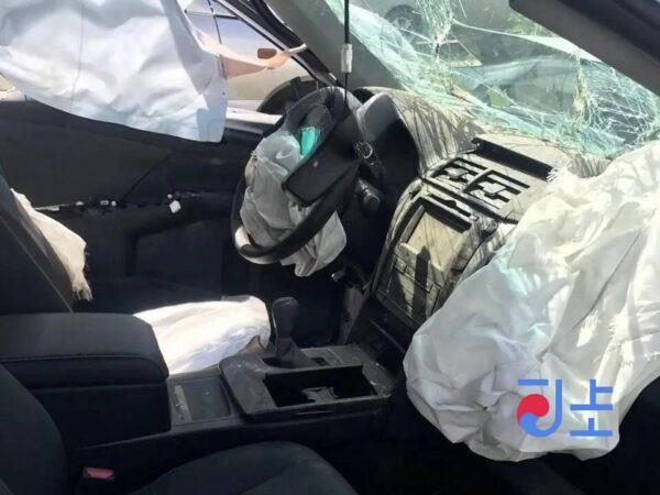 2015 Toyota Camry Hybrid White — AVV50-1046312 - Image 5