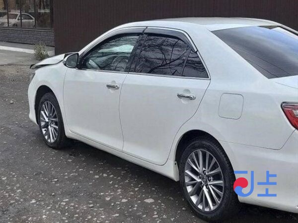 2015 Toyota Camry Hybrid White — AVV50-1046443 - Image 2