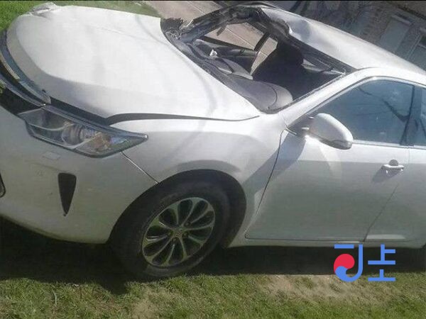 2015 Toyota Camry Hybrid White — AVV50-1046471