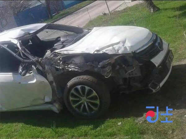 2015 Toyota Camry Hybrid White — AVV50-1046471 - Image 3