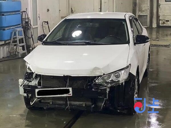 2015 Toyota Camry Hybrid White — AVV50-1051835