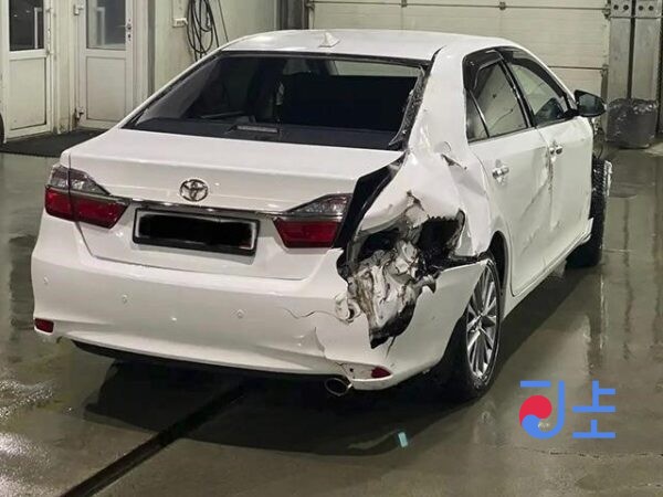 2015 Toyota Camry Hybrid White — AVV50-1051835 - Image 3