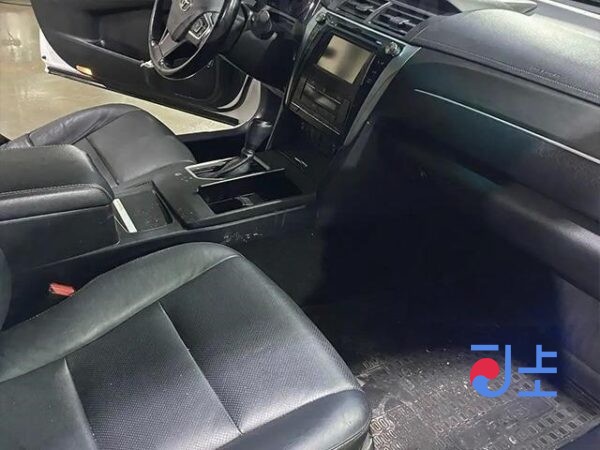 2015 Toyota Camry Hybrid White — AVV50-1051835 - Image 7