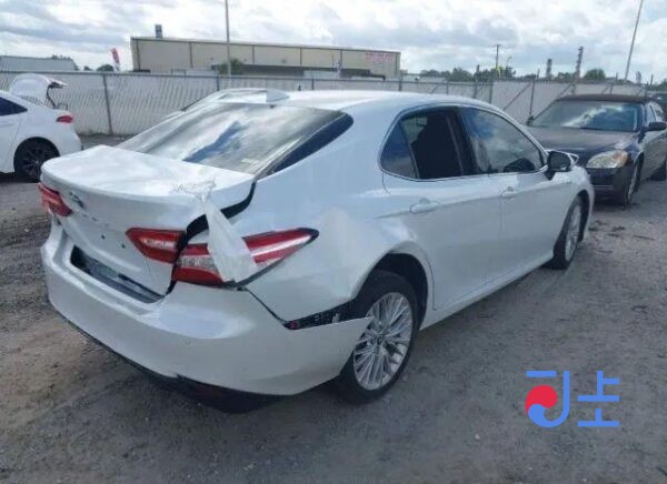 2017 Toyota Camry Hybrid White — AXVH70-1005606 - Image 3