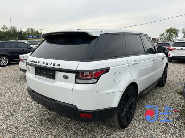Range Rover Sport 2015 White — SALWA2KF6FA617872 - Image 3
