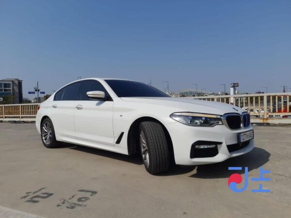 BMW Series 5 XDrive 2017 White — WBAJC5109HWA87719 - Image 2