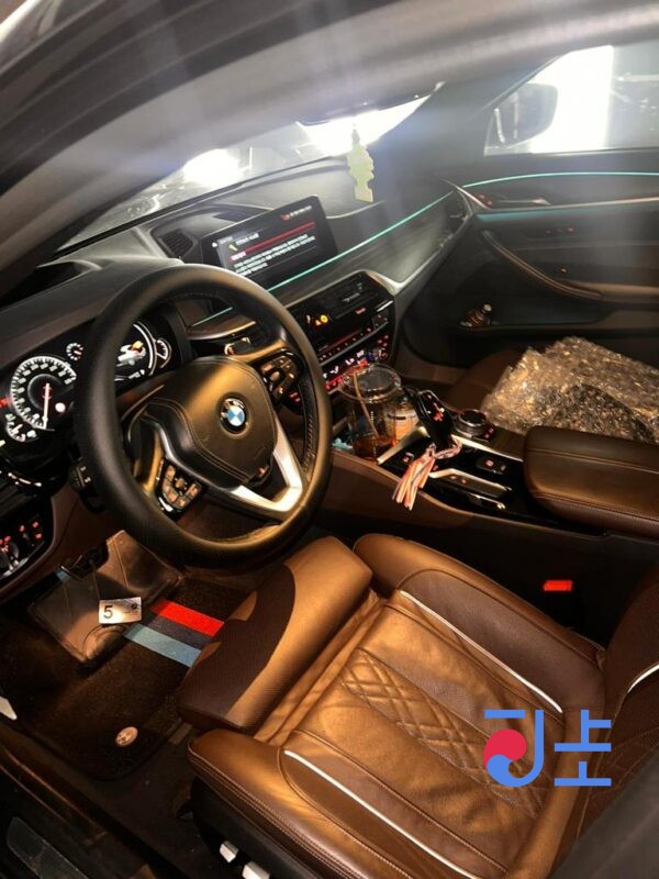 BMW Series 520D 2017 Black — WBAJC3101HG993178 - Image 5