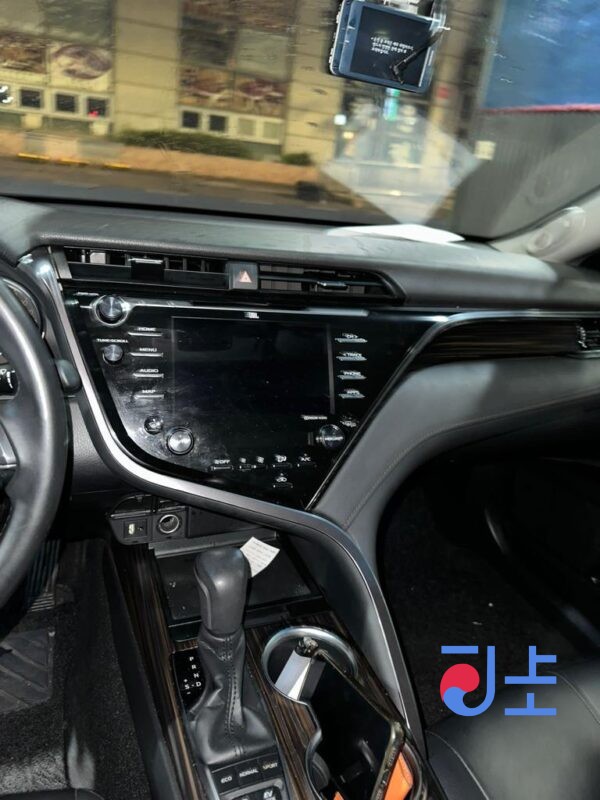 Toyota Camry 2018 Black — JTNB21HK5K3019204 - Image 7