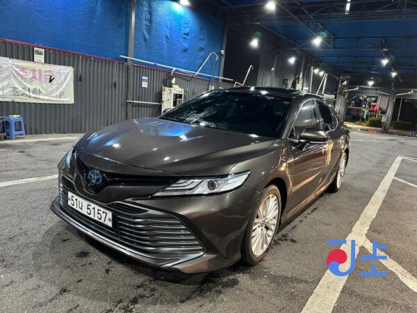 Toyota Camry 2018 Black — JTNB21HK5K3019204 - Image 2
