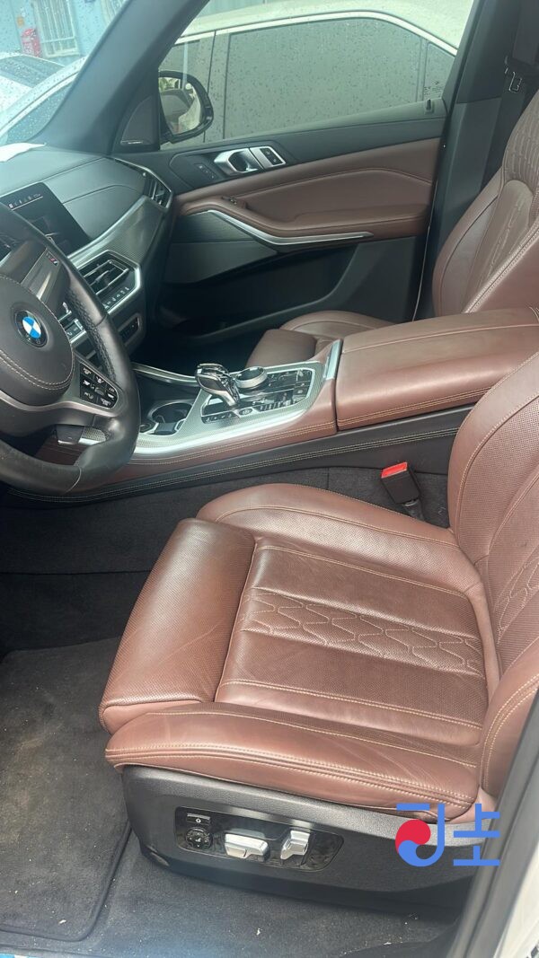 BMW X5 M50d 2019 White — WBACV0104KLK62776 - Image 5