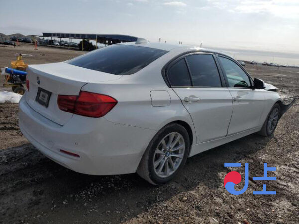 2016 BMW 320d Dynamics Edition White — WBA8D1107GK775614 - Image 4