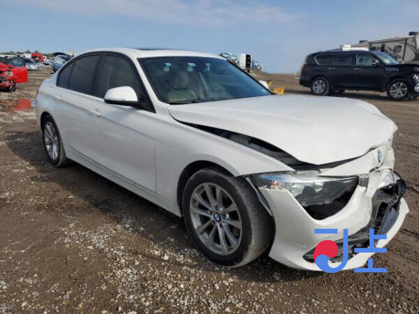 2016 BMW 320d Dynamics Edition White — WBA8D1107GK775614 - Image 5