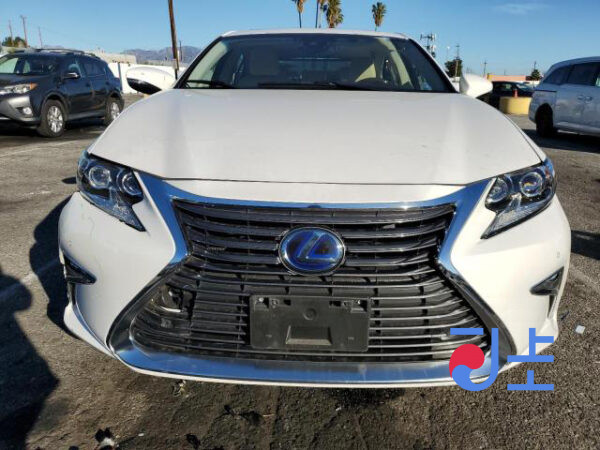 2016 Lexus ES300H White — JTHBW1GG3G2121876 - Image 6