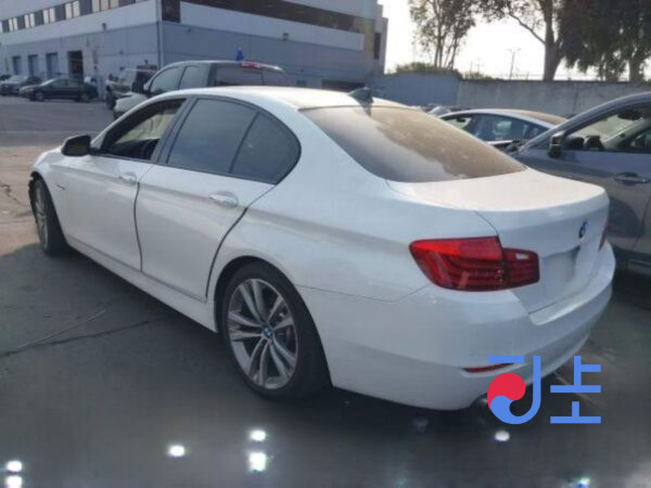 2014 BMW 5-Series 520d xDrive White — WBA5E7108FGK09417 - Image 3