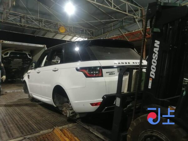 Range Rover Sport 2018 WHITE — SALWA2BK6JA405706 - Image 7
