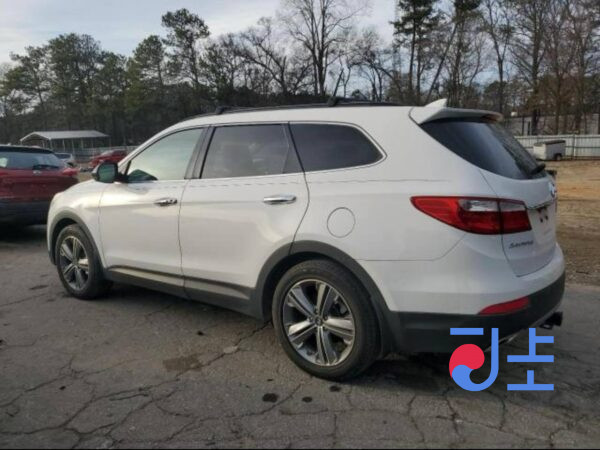 2016 Hyundai SantaFe White - KMHSU81UBGU674191 - Image 6