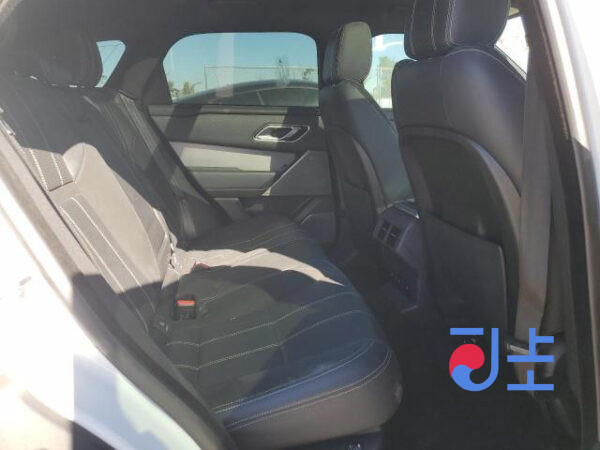 2017 Range Rover Velar D300 White — SALYA2BK3JA715112 - Image 11